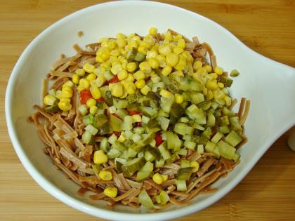 Kavrulmuş Erişte Salatası