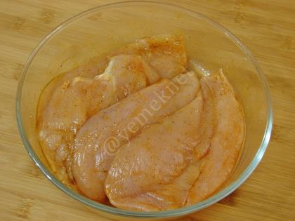 Sebzeli Soslu Tavuk Yemeği