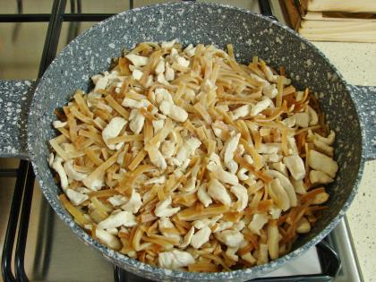 Tavuklu Erişte Pilavı