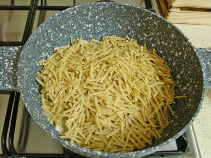 Tavuklu Erişte Pilavı