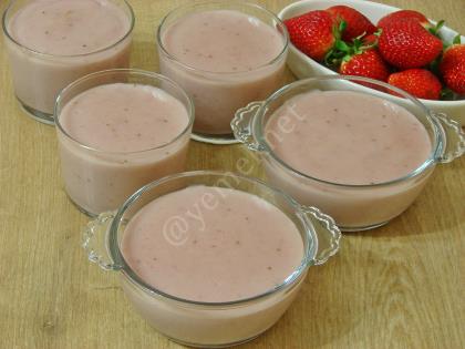 Çilekli Puding