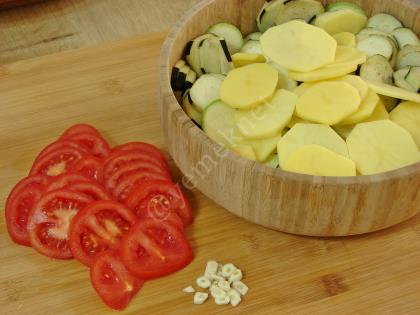 Fırında Sebze Dizmesi