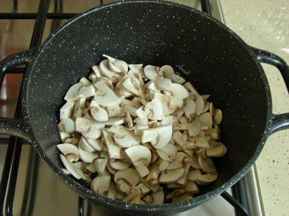 Mantarlı Kuskuslu Tavuk Çorbası