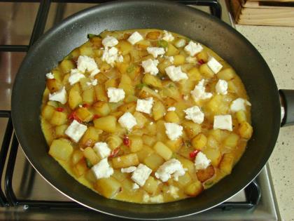 Peynirli Patatesli Omlet