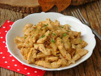 Soğanlı Tavuk Sote