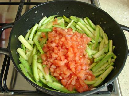 Domatesli Kabak Yemeği