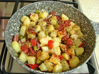 Sucuklu Patates Kavurma