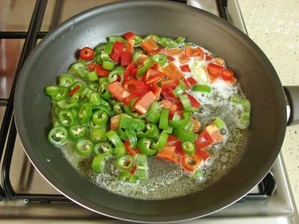 Biberli Sucuklu Yumurta