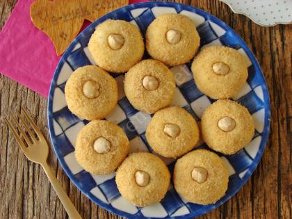 Bisküvili İrmik Topları