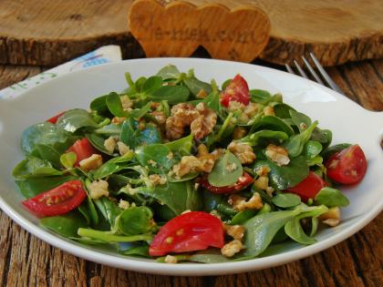 Cevizli Semizotu Salatası