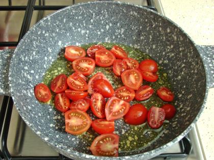 Domatesli Peynirli Makarna