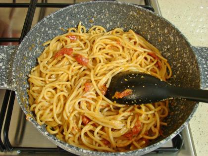 Domatesli Peynirli Makarna