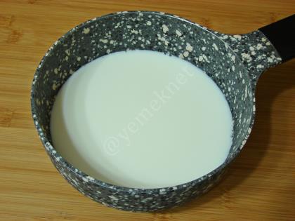 Pekmezli İrmik Helvası