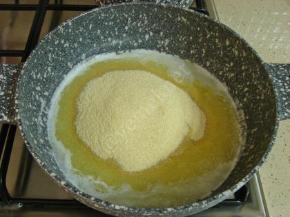 Pekmezli İrmik Helvası