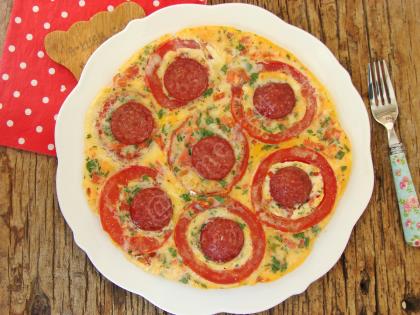 Tavada Domates Pizzası