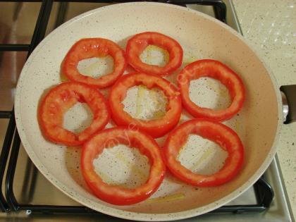 Tavada Domates Pizzası