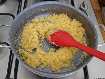 Çikolatalı İrmik Helvası