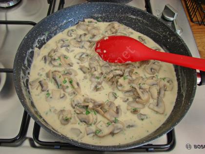 Mantarlı Kremalı Makarna