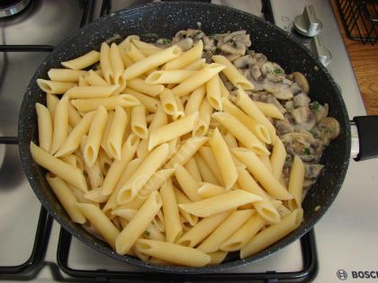 Mantarlı Kremalı Makarna