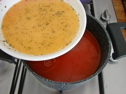 Mercimekli Tarhana Çorbası