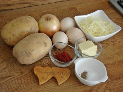 Salçalı Patatesli Yumurta