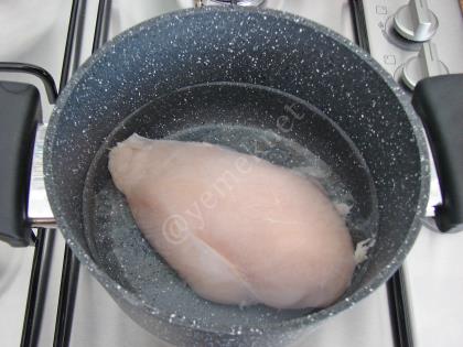 Tavuklu Buğday Salatası