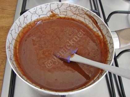 Çikolata Soslu Muhallebi