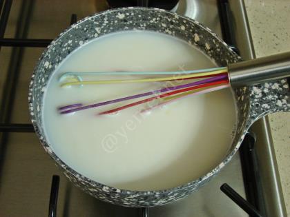 Çikolata Soslu Un Helvası