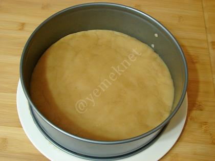 Çikolata Soslu Un Helvası