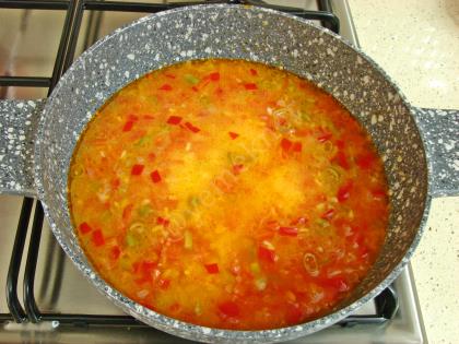 Domatesli Biberli Pirinç Pilavı