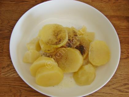 Pancarlı Patates Salatası