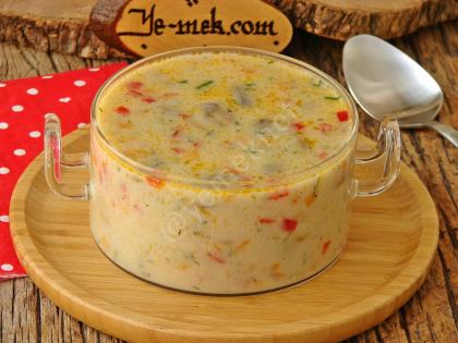 Sebzeli Mantar Çorbası