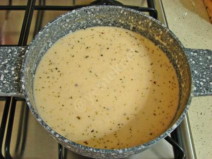 Yoğurtlu Tarhana Çorbası