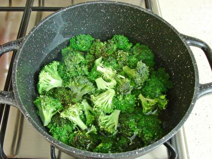 Havuçlu Brokoli Salatası