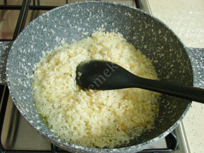 Nohutlu Bezelyeli Pilav