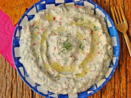 Peynirli Yoğurt Mezesi