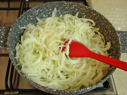 Pişmiş Soğan Salatası