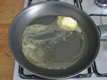 Soğanlı Domatesli Yumurta