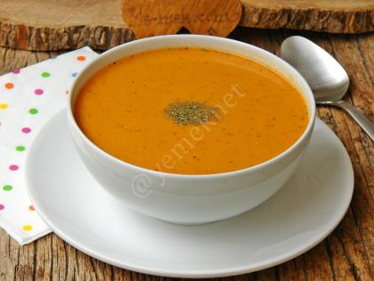 Yalancı Tarhana Çorbası