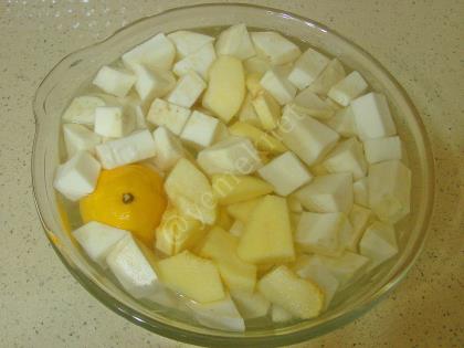 Zeytinyağlı Ayvalı Kereviz