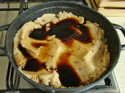 Helvacı Ali İrmik Helvası