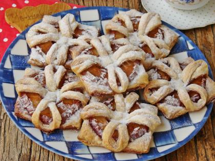 Elmalı Milföy Tatlısı