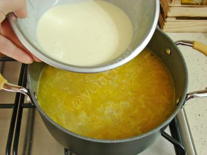 Terbiyeli Kereviz Çorbası