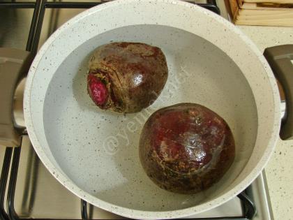 Pancarlı Arpa Şehriye Salatası