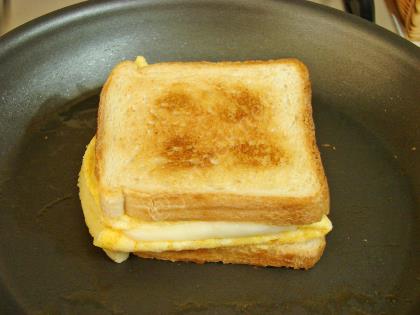 Tavada Yumurtalı Tost