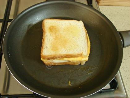 Tavada Yumurtalı Tost