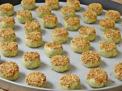 Dereotlu Tuzlu Kurabiye