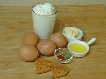 Kahvaltılık Yoğurtlu Yumurta