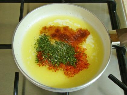 Kahvaltılık Yoğurtlu Yumurta