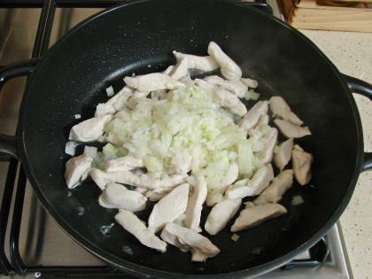 Kremasız Köri Soslu Makarna